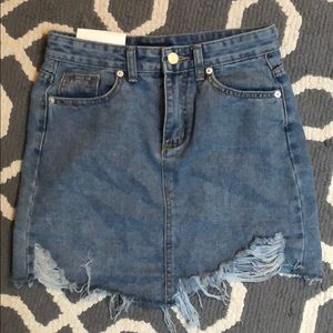 Districted denim skirt, sz M. RUNS SMALL.